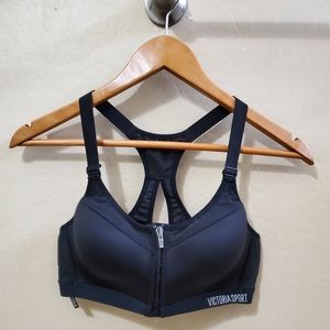 Victoria's Secret VictoriaSport Sports Bra